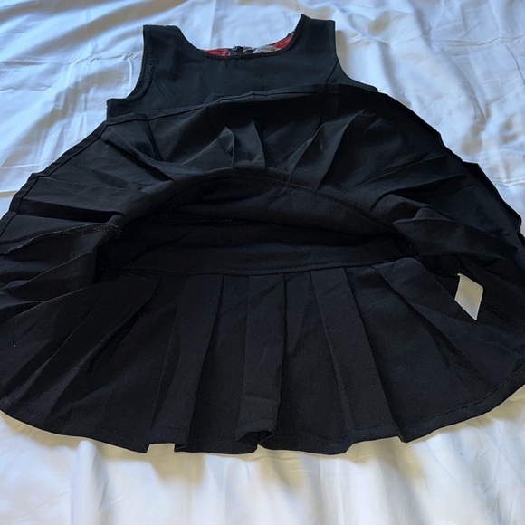 BIENZOE S7 Black Dress w Pleaded Skirt & red plaid underneath top zip up in back - Picture 4 of 8